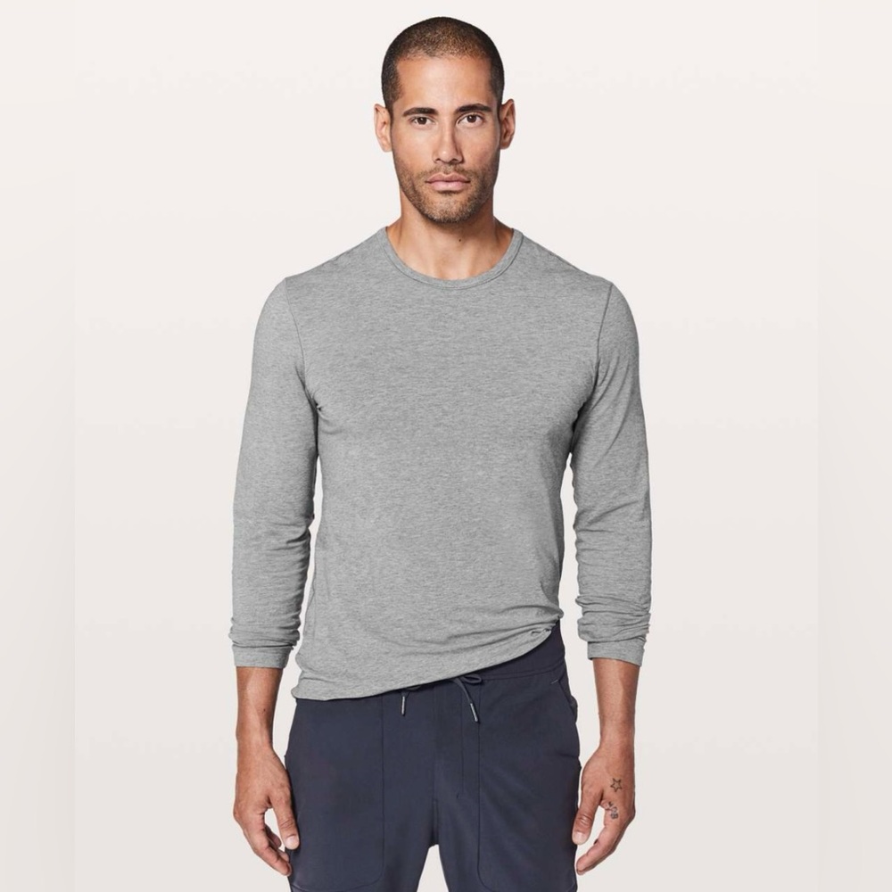 Men’s Lululemon 5 Year Basic Long Sleeve in Heathered Core Medium Gray
